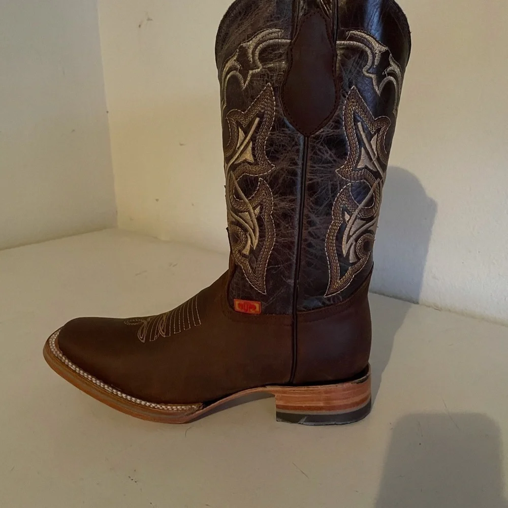 Western cowgirl boot - Picture 3 of 4